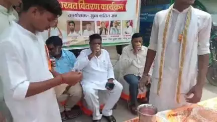 आज अपने विधान सभा बेल्थरा रोड 357 मे युवा शक्ति मंच के शरबत वितरण  कार्यक्रम में शामिल होने का सौभाग्य प्राप्त हुआ है