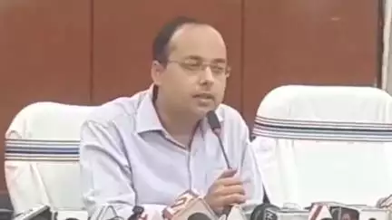 गया टाउन सीडी ब्लॉक: गया जिले में 35 निर्माणाधीन पंचायत सरकार भवनों का कार्य पूरा कराने का डीएम शशांक शुभंकर ने दिया निर्देश