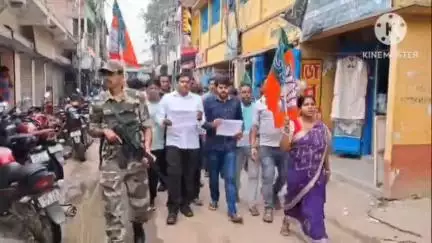 খানাকুল ১: কসবা ল'কলেজে ছাত্রীকে গণধর্ষণের প্রতিবাদ ও মুখ্যমন্ত্রীর পদত্যাগের দাবিতে খানাকুল থানা ঘেরাও করে বিক্ষোভ BJP-র