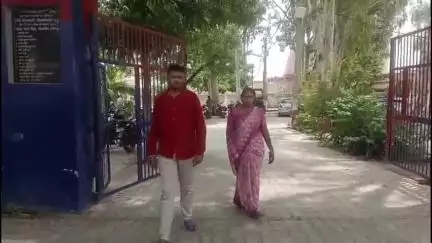 जलेसर: बस में सफर कर रही महिला के जेवर का बैग अज्ञात महिला लेकर जिनावली पर उतरी, पीड़िता ने थाना में की शिकायत
