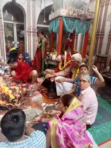 डॉ भगवान दास एवं डॉ समीश गुप्ता जी एवं परिवार के घर पर श्री मद भागवत कथा आचार्य हेमन्त कृष्ण जी महाराज द्वारा सम्पन्न ।