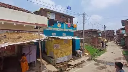 करगहर: करगहर गांव में पूर्व के विवाद को लेकर दो समुदाय के लोग आमने-सामने, जमकर चले ईट-पत्थर
