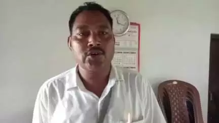 চাৰিদুৱাৰ: সাংবাদিকক উদ্দেশ্যি মন্ত্ৰী জয়ন্ত মল্ল বৰুৱাই অপমানসূচক মন্তব্য কৰাত ৰঙাপৰাত ক্ষোভিত অখিল ভাৰতীয় চাহ মজদুৰ সংঘৰ নেতা