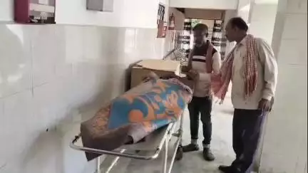 लोहरदगा: भंडरा में नशे में बड़े भाई ने टांगी से गला रेतकर छोटे भाई की हत्या की, लोहरदगा अस्पताल में हुआ पोस्टमार्टम