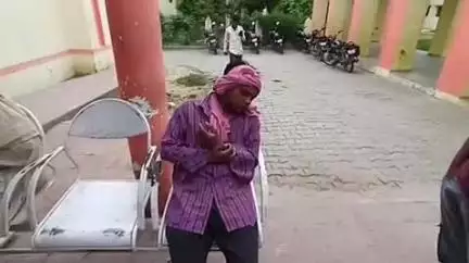 बदायूं: पटेल चौक पर कहासुनी के बाद चार लोगों ने युवक पर ईट से हमला कर उसे घायल किया