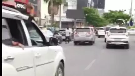 सिविल लाइंस में हूटर बजाते निकली लग्जरी गाड़ियां, वीडियो हुआ वायरल, पुलिस ने कार्रवाई का दिया आश्वासन