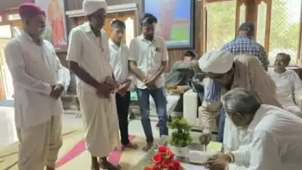 चौहटन: चौहटन विधायक आदूराम मेघवाल ने जनसंवाद केंद्र में जनसुनवाई कर आमजन की समस्याएं सुनीं, मन की बात कार्यक्रम को भी सुना