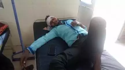 गोपद बनास: पोड़ी में सड़क हादसे में बाइक सवार युवक हुआ घायल, जिला अस्पताल में उपचार जारी
