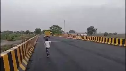 दारव्हा: सार्वजनिक बांधकाम विभागातर्फे बोरी अरब येथील अडाण नदीवरील मोठ्या उंच पुलाचे सोमवारी लोकार्पण