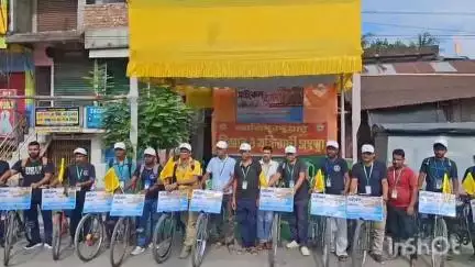 আলিপুরদুয়ার ১: সাপ কামড়ে মৃত্যু নিয়ে সাধারন মানুষকে সচেতন করতে আলিপুরদুয়ার থেকে আসাম সাইকেল র‍্যালি APD বিজ্ঞান ও যুক্তিবাদী সংস্থার