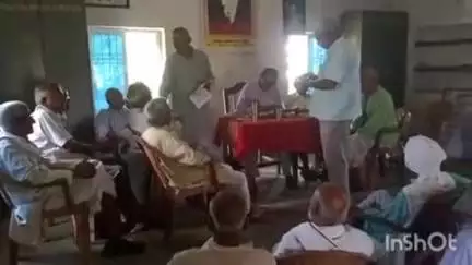 हसपुरा: हसपुरा शहर के पटेल पुस्तकालय में बिहार पेंशनर समाज के सदस्यों की प्रखंड स्तरीय बैठक हुई
