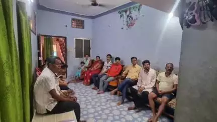 कांकेर: प्रधानमंत्री नरेंद्र मोदी के 123वें एपिसोड 'मन की बात' को सुभाष वार्ड में सुना गया