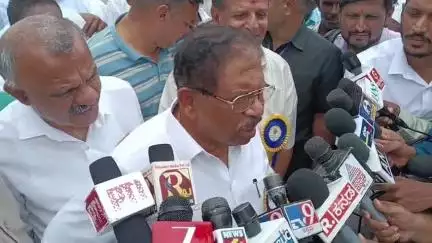 ತುಮಕೂರು: ಸಚಿವ ರಾಜಣ್ಣ ಅವರು ಹೇಳಿರುವ ರಾಜಕೀಯ ಕ್ರಾಂತಿಯ ಬಗ್ಗೆ ನನಗೇನು ಗೊತ್ತಿಲ್ಲ: ಕ್ಯಾತ್ಸಂದ್ರದಲ್ಲಿ ಸಚಿವ ಪರಮೇಶ್ವರ್