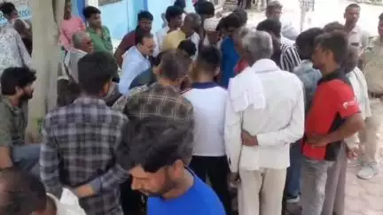 भिंड नगर: ककहरा गांव में करंट की चपेट में आकर एक युवक की हुई मौत, जिला अस्पताल में हुआ पोस्टमार्टम