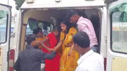 कुटुंबा: तमसी मोड़ के समीप बोलेरो और ऑटो की जोरदार टक्कर, अंबा में आद्रा मेला घूमने जा रहे एक दर्जन से अधिक लोग घायल
