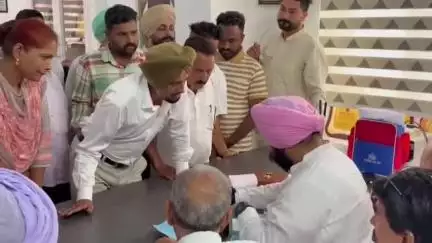 ਰੂਪਨਗਰ: ਸਾਡਾ ਐਮਐਲਏ ਸਾਡੇ ਵਿੱਚ ਪ੍ਰੋਗਰਾਮ ਤਹਿਤ ਕੈਬਨਿਟ ਮੰਤਰੀ ਹਰਜੋਤ ਸਿੰਘ ਬੈਂਸ ਨੇ ਸੇਵਾ ਸਦਨ ਦੀ ਨੰਗਲ ਵੇਖੇ ਸੁਣੀਆਂ ਲੋਕਾਂ ਦੀਆਂ ਸਮੱਸਿਆਵਾਂ