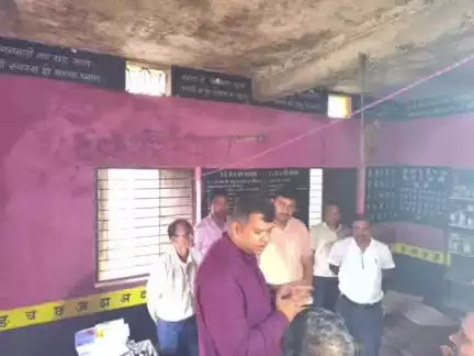 बलौदाबाज़ार: डायरिया प्रभावित ग्राम बरबसपुर पहुंचे कसडोल विधायक संदीप साहू, बलौदाबाजार ज़िले के अंतिम छोर पर स्थित ग्राम बरबसपुर में