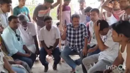 মানিকচক: উড়িষ্যায় পুলিশের হাতে আটকে পড়া পরিযায়ী শ্রমিকদের উদ্ধারে মানিকচকে পদক্ষেপ CITU নেতৃত্বের