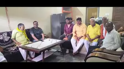 नई बाजार, बक्सर निवासी जदयू के नगर उपाध्यक्ष संदीप केशरी जी के यहाँ पूजा के उपरांत प्रसाद ग्रहण करने के लिए साथियों के साथ शामिल होना एक अद्भुत अनुभव था ।