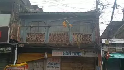 हरदा: CMO ने 45 जर्जर मकानों का किया दौरा, कहा- कोर्ट से अनुमति मिलते ही गिराएंगे
