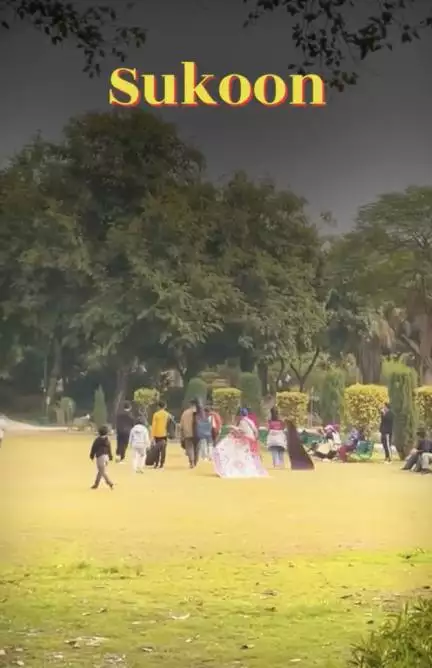 हरियाली के बीच खूबसूरती बिखेर रहा है दिल्ली का ये पार्क!