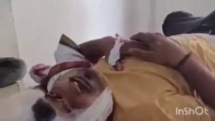 देेेवरिया: भीमपुर गौरा स्थित शराब की दुकान के पास दबंगों ने युवक की पिटाई की, हालत गंभीर, गोरखपुर मेडिकल कॉलेज रेफर