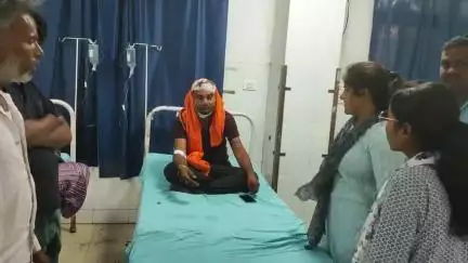 झालरापाटन: टोडरा गांव में अतिक्रमण हटाने की समझाइश के दौरान हुए हमले में घायल सरपंच पति का झालावाड़ अस्पताल में उपचार जारी