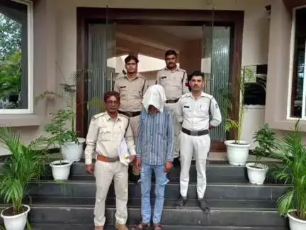सारंगपुर: सारंगपुर पुलिस ने 45 ग्राम स्मैक व बाइक के साथ राजस्थान निवासी युवक को किया गिरफ्तार, NDPS एक्ट के तहत केस दर्ज