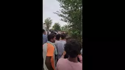 तुमसर: लोभी ते आष्टी मार्गावर दुचाकी झाडावर आदळल्याने एकाचा जागीच मृत्यू तर दुसरा गंभीर जखमी, घटनेची नोंद गोबरवाही पोलिसात दाखल