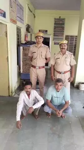 भुसावर: भुसावर थाना पुलिस ने अवैध शराब के साथ 2 व्यक्तियों को अलग-अलग स्थानों से किया गिरफ्तार