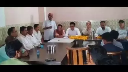 टिहरी: त्रिस्तरीय पंचायत चुनाव के लिए कांग्रेस प्रभारी विजय गुनसोला ने भिलंगना ब्लॉक के घनसाली में उम्मीदवारों की राय सुमारी ली