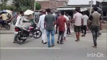 जलालाबाद: गुनारा मोड़ के पास दो बाइकों की भिड़ंत, एक व्यक्ति घायल