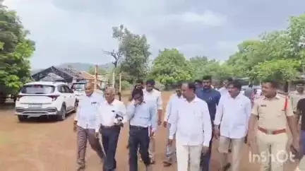భూపాలపల్లి: బుద్ధారం గ్రామంలో పర్యటించిన భూపాలపల్లి ఎమ్మెల్యే