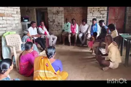 తాండూరు: కుటుంబం పై దాడి చేసిన అగ్రకుల పెత్తందారుల చర్యలు తీసుకోవాలి వ్యవసాయ కార్మిక సంఘం రాష్ట్ర ప్రధాన కార్యదర్శి వెంకట్ రాములు