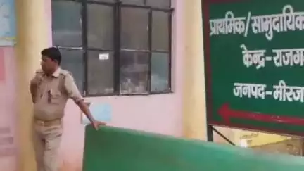 मड़िहान: राजगढ़ थाना क्षेत्र के बघोड़ा गांव के ढाबे पर खड़ी ट्रक में संदिग्ध परिस्थितियों में ट्रक चालक का शव मिला, मौके पर पुलिस