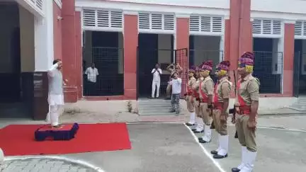 शाहजहांपुर: प्रदेश विधान परिषद की दैवीय आपदा प्रबंधन जांच समिति की समीक्षा बैठक कलेक्ट्रेट सभागार में आयोजित हुई