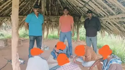 కాండ్రేగుల గ్రామ శివారులో పేకాట ఆడుతున్న ఐదుగురు వ్యక్తులను అరెస్ట్ చేసిన పోలీసులు