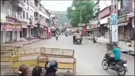 चित्तौड़गढ़: चित्तौड़गढ़ व्यापार मंडल के आह्वान पर चित्तौड़गढ़ के व्यापारियों ने अपने प्रतिष्ठान बंद रखे