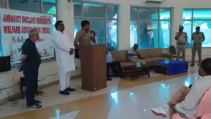 कालका: कानून व्यवस्था को सुदृढ़ करने के लिए पुलिस प्रशासन ने अमरावती एन्क्लेव कॉलोनी के निवासियों के साथ की मीटिंग