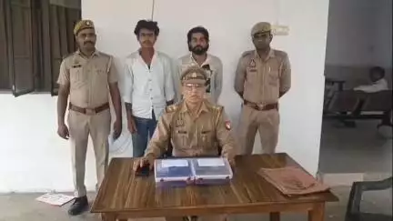 हसनपुर: आदमपुर थाना पुलिस ने तीन अलग-अलग स्थानों से तीन युवकों को तमंचे के साथ किया गिरफ्तार