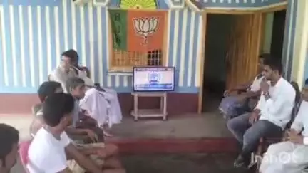 नाला: खैरा मंडल के बांदों सहित विभिन्न बूथों पर भाजपाइयों ने प्रधानमंत्री के 'मन की बात' कार्यक्रम को सुना
