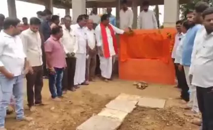 భిక్కనూర్: సిద్ధిరామేశ్వర నగర్ గ్రామంలో పలు అభివృద్ధి పనులను ప్రారంభించిన ఎమ్మెల్యే రమణారెడ్డి