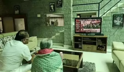 ಕಲಬುರಗಿ: ನಗರದಲ್ಲಿ ಪ್ರಧಾನಿ 'ಮನ್ ಕಿ ಬಾತ್' ಕಾರ್ಯಕ್ರಮ ವೀಕ್ಷಿಸಿದ ಎಂಎಲ್‌ಸಿ ಶಶಿಲ್ ನಮೋಶಿ