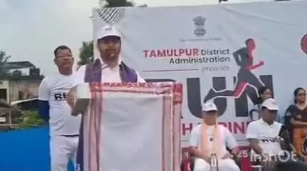 বাক্সা: তামুলপুৰত ৰান ফৰ হেপিনেছ শীৰ্ষক মাৰাথান দৌৰ প্ৰতিযোগিতা অনুষ্ঠিত, উপস্থিত জিলা আয়ুক্ত আৰু আৰক্ষী অধীক্ষক