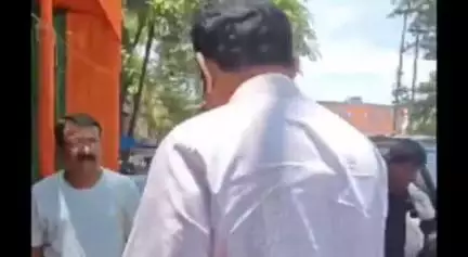 বৰমা ভাগ: বৰপেটাৰোড মণ্ডলৰ ১৩২ নং বুথৰ মুৰী বজাৰৰ সমীপত অনুষ্ঠিত মন কী বাত অনুষ্ঠানত কেবিনেট মন্ত্ৰী ৰণজিৎ কুমাৰ দাসৰ অংশগ্ৰহণ