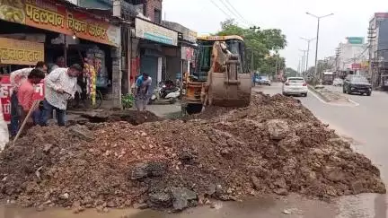 सोनीपत: सोनीपत दिल्ली रोड पर पाइपलाइन लीकेज की समस्या का समाधान, दुकानदारों को मिली राहत