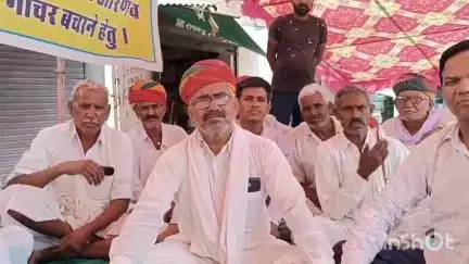 मेड़ता: रिया बड़ी में बजरी खनन की लीजों को निरस्त कराने की मांग को लेकर धरना 12वें दिन भी जारी