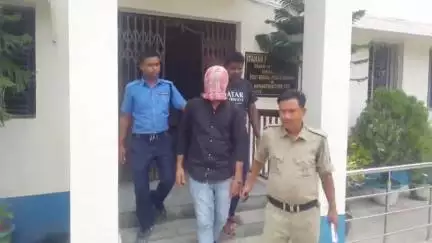 ইটাহার: প্রতিবেশী বিধবা মহিলাকে প্রেমের জালে ফাঁসিয়ে বদনাম করা সহ মারধর ও হুমকির অভিযোগে ধৃত ইটাহারের যুবক, জামিন দিল আদালত