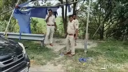 गोपालगंज: मंगलपुर पुल के पास पुलिस ने शराब से भरी तीन कारें जब्त की, 889 लीटर शराब बरामद, एक गिरफ्तार