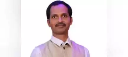 నాగర్ కర్నూల్: రోడ్డు ప్రమాదంలో మృతి చెందిన వట్టెం గ్రామానికి చెందిన చిట్టెమ్మకు 10 లక్షల బీమా మంజూరు:స్త్రీనిధి మేనేజర్ విక్రమ్ కుమార్